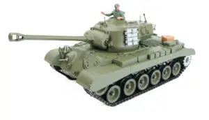Amewi U.S. M26 Pershing 1/16 Standard Line RC tank IR/BB in een houtenkrat bij Toemen Modelsport