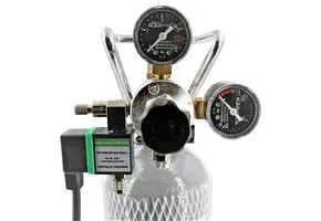 Aqua-Noa CO2 Drukregelaar PROFI met geïntegreerd magneetventiel bij de Visvoer Webwinkel