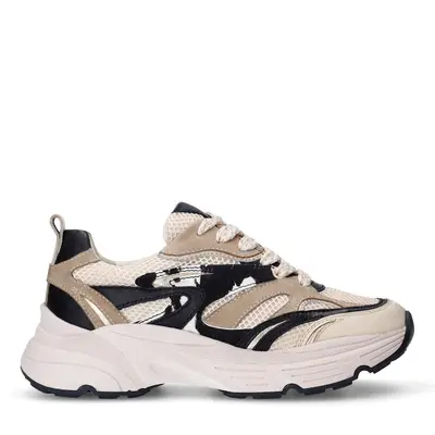 Beige leren sneakers met cow details bij Sacha