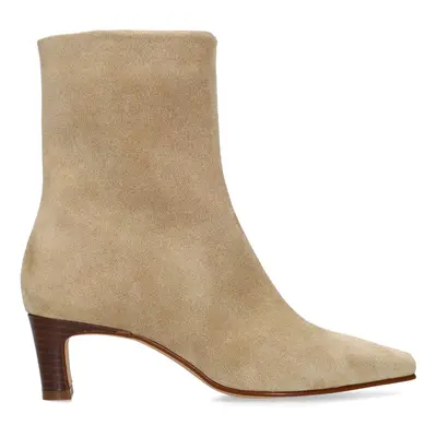 Beige suède enkellaarsjes met hak bij Sacha