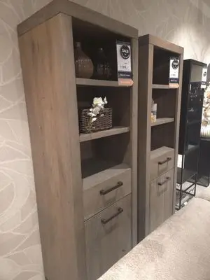 Boekenkast Hevano bij Pronto Wonen