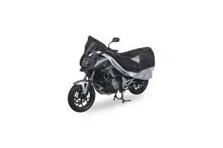 Booster motorhoes Legacy XXL bij MotoPort