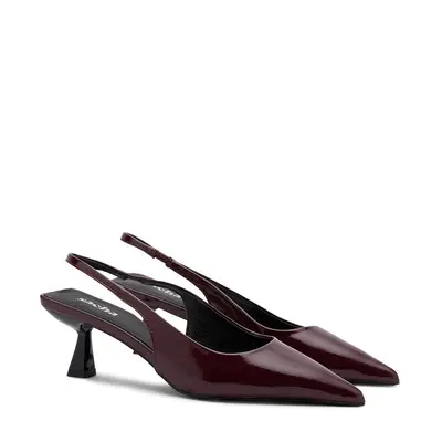 Bordeaux lak slingback pumps bij Sacha