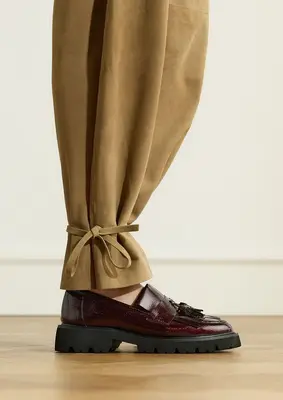 Bordeaux lakleren loafers met kwastjes bij Manfield