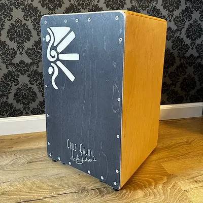 Cruz Cajon PRO Performance Toro bij Rock City Guitar Shop