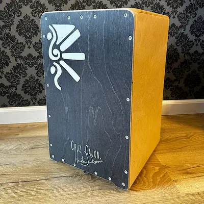 Cruz Cajon PRO Toro bij Rock City Guitar Shop