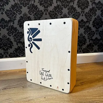 Cruz Cajon Travel Cajon bij Rock City Guitar Shop