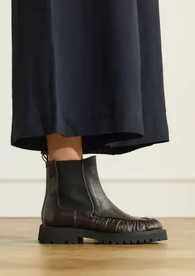 Donkerbruine leren chelsea boots bij Manfield