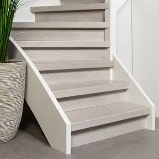 Dove Oak doe-het-zelf traprenovatie set bij Stairscompany