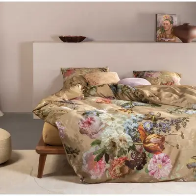 Essenza dekbedovertrek Rosabelle katoensatijn golden sand bij Textielhuis