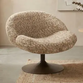 Fauteuil met brons onderstel bij LUMZ
