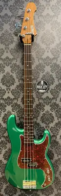 JET Guitars JPB 300 SG R bass Green bij Rock City Guitar Shop