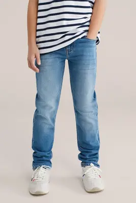 Jongens regular fit jeans bij WE Fashion