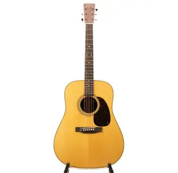 Martin D-28 Golden Era Refresh bij Souman Muziek