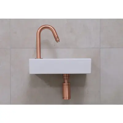 Mueller Mini Rhea 36x18x9cm fonteinset mat wit met koperen gebogen fonteinkraan links bij Sanitairkamer