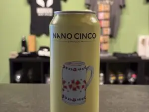Nano Cinco – Bierkrug bij Het Biermeisje
