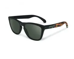 Oakley FROGSKINS ALPHA DECAY 24-401 bij Zonnebrillenshop.nl