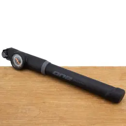 ONE Bikeparts Fietspomp M.PUMP 50 bij Fietstas.com