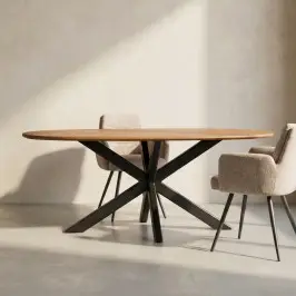 Ovale eettafel mangohout zandkleur bij LUMZ