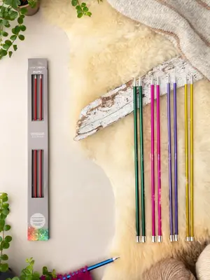Rechte breinaalden Rainbow - 40 cm bij Knotten (Knotten Wol)