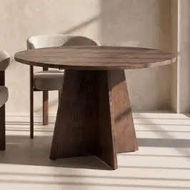 Ronde eettafel met kruisvoet bij LUMZ