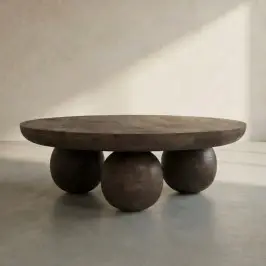 Ronde salontafel met bolpoten bij LUMZ