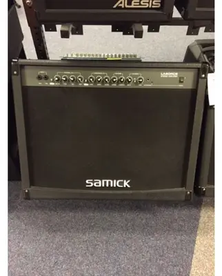 Samick LA-80 RCS Gitaarversterker bij Huigens Music