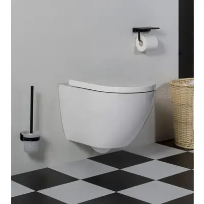 Saniclear Jama compact randloos hangend toilet met dikke softclose zitting bij Sanitairkamer