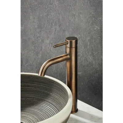 Saniclear Plus hoge wastafelkraan verouderd messing bij Sanitairkamer