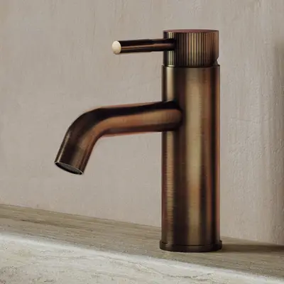 Saniclear Plus Stripes wastafelkraan verouderd messing bij Sanitairkamer