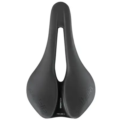 Selle Italia Novus Boost EVO Sport Greentech Zadel bij Mantel