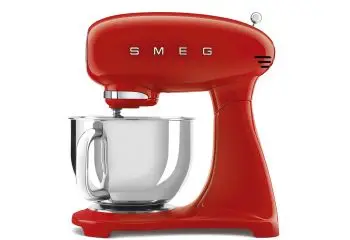 SMEG Keukenmachine Rood SMF03 bij Kookshop de Pepermolen