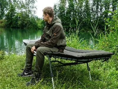 Strategy High Flat Bedchair bij TackleXL
