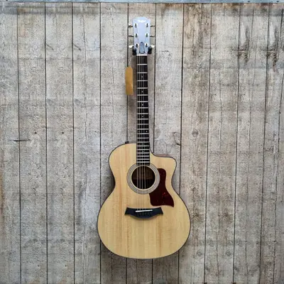 Taylor 214ce Plus semi akoestische gitaar bij Gooise-Gitaren