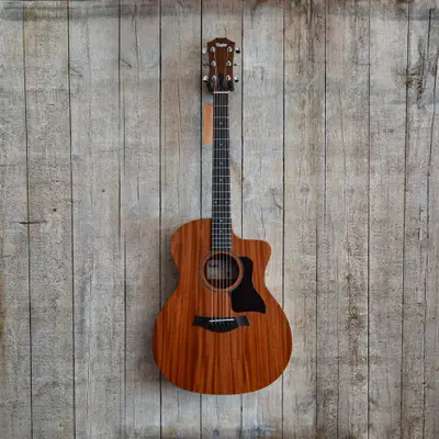 Taylor 24ce akoestisch-elektrische gitaar bij Gooise-Gitaren