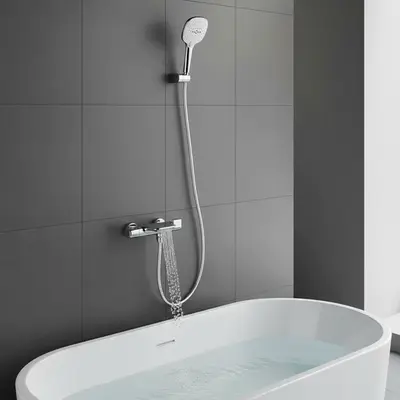 Thermostatische waterval badkraan met handdouche – chroom bij Badkranenwinkel