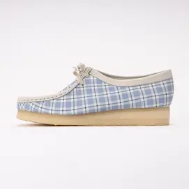 Veterschoen Clarks Originals Women Wallabee Blue Check bij Sneaker District