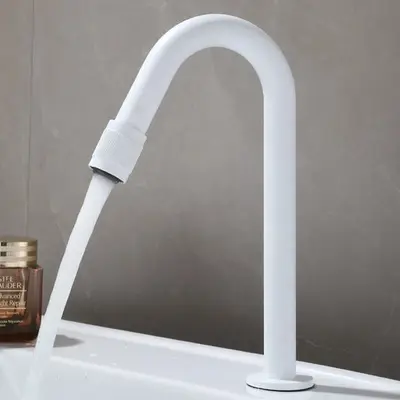 Witte koudwater fonteinkraan – bediening aan de uitloop bij Badkranenwinkel
