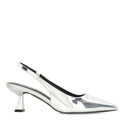 Zilveren metallic slingback pumps bij Sacha