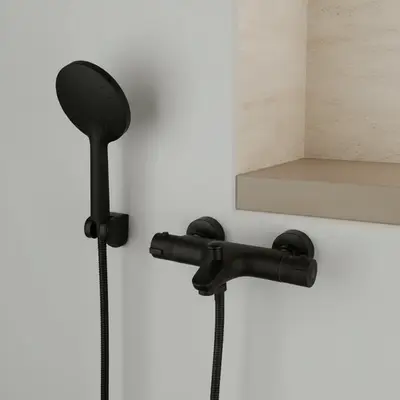 Zwarte badkraan thermostatisch bij Badkranenwinkel