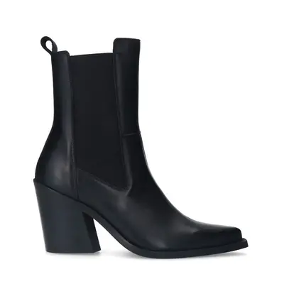 Zwarte leren chelsea boots met hak bij Sacha