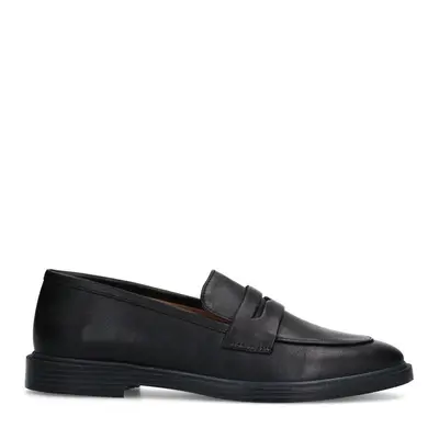 Zwarte leren penny loafers bij Sacha