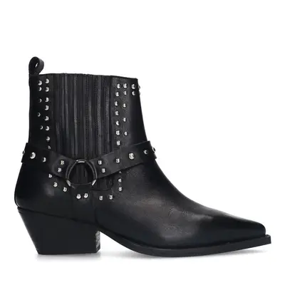 Zwarte leren western enkellaarsjes met studs bij Sacha